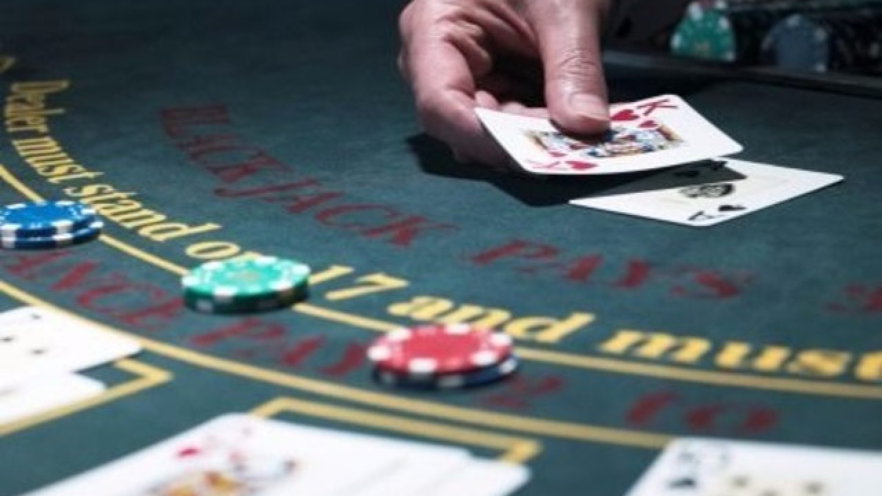 Winning Streaks and Losing Skids: How to Manage Your Casino Bankroll Like a Pro